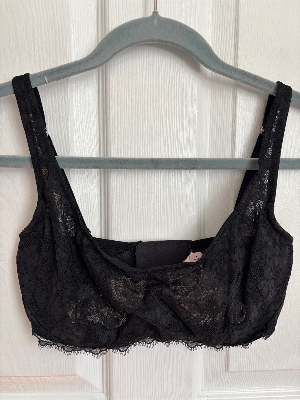 New NWT Victoria's Secret Black Lace Bra size
32 DDD Sexy adjustable straps